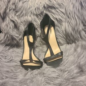 Ladies tstrap heels